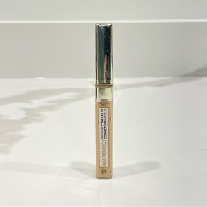 🔵3/$25 NEW L’Oréal Age Perfect Radiant Concealer (210 Nude Beige)